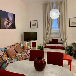 Appartement Chroma Farinone 28, Rome